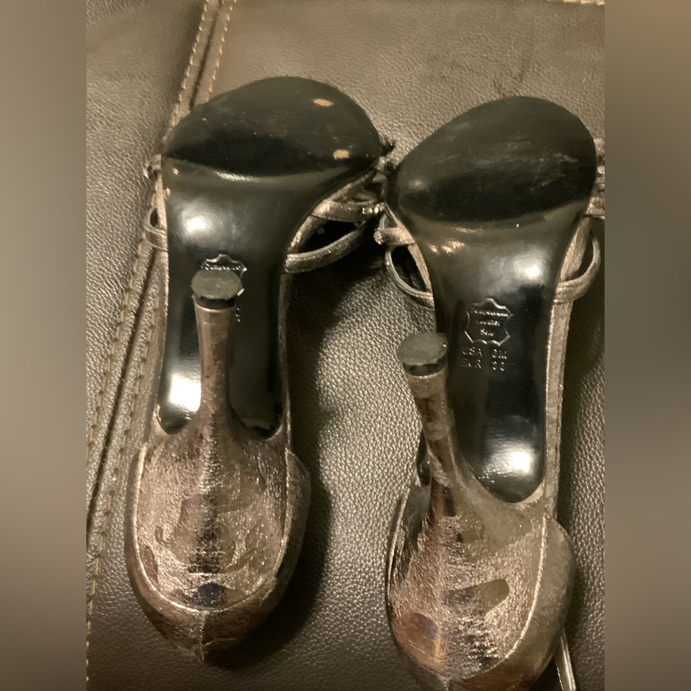 Women’s Silver Shoes - Picture 7 of 12